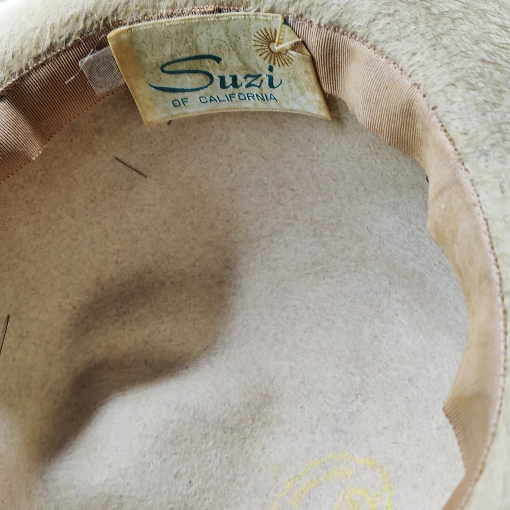 Vintage Derby Hat By Suzi of CA • Tan w/ Brown & Cream Band - Picture 7 of 9